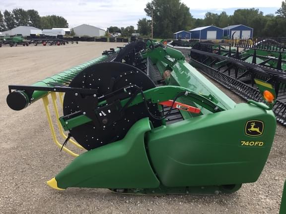 Image of John Deere 740FD equipment image 2