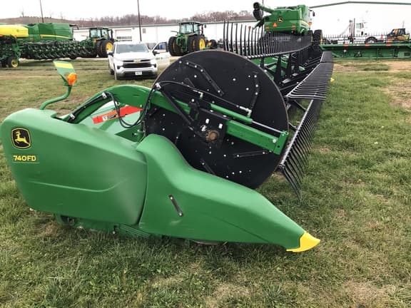 Image of John Deere 740FD equipment image 2