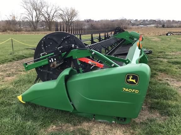 Image of John Deere 740FD equipment image 3