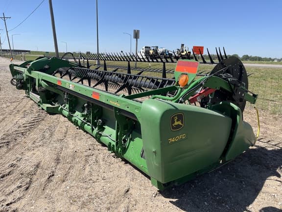 Image of John Deere 740FD equipment image 2