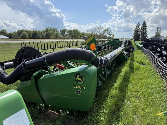 Image of John Deere 745FD equipment image 1