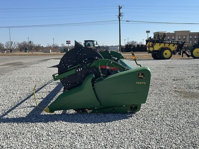 Image of John Deere 745FD equipment image 1