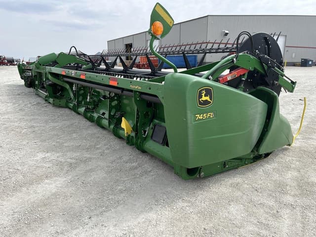 Image of John Deere 745FD equipment image 2