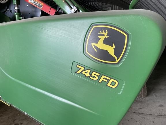 Image of John Deere 745FD equipment image 2