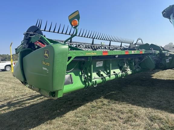 Image of John Deere 745FD equipment image 1