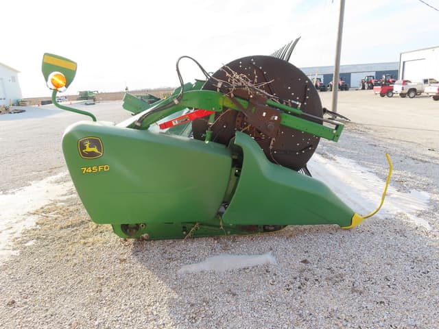 Image of John Deere 745FD equipment image 1