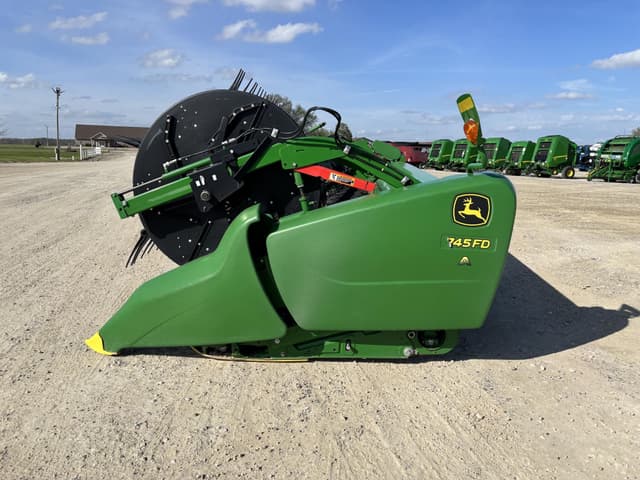 Image of John Deere 745FD equipment image 1