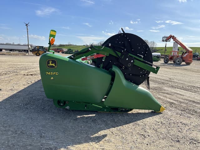 Image of John Deere 745FD equipment image 4