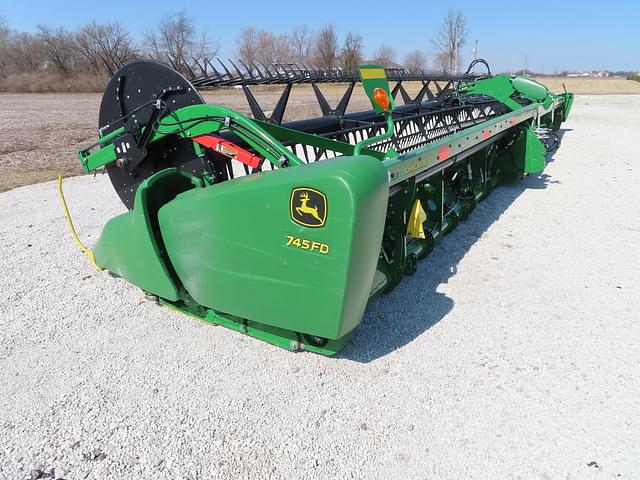 Image of John Deere 745FD equipment image 2