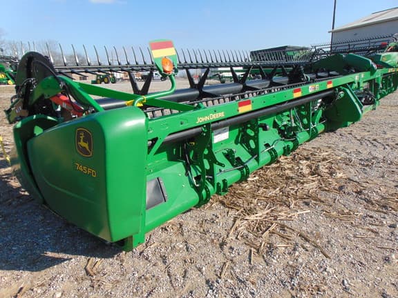 Image of John Deere 745FD equipment image 1