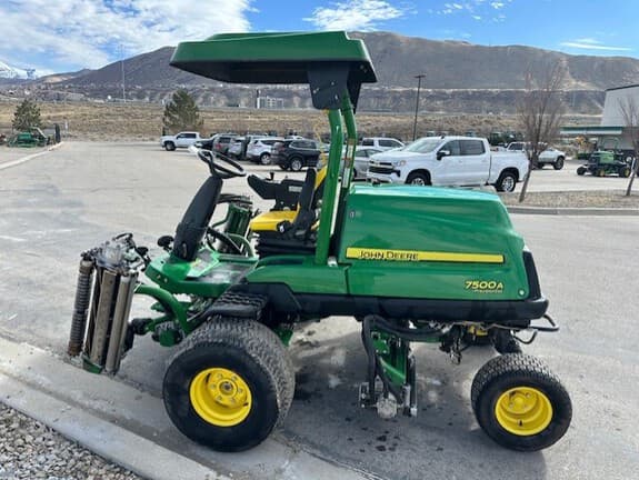 Image of John Deere 7500A equipment image 4