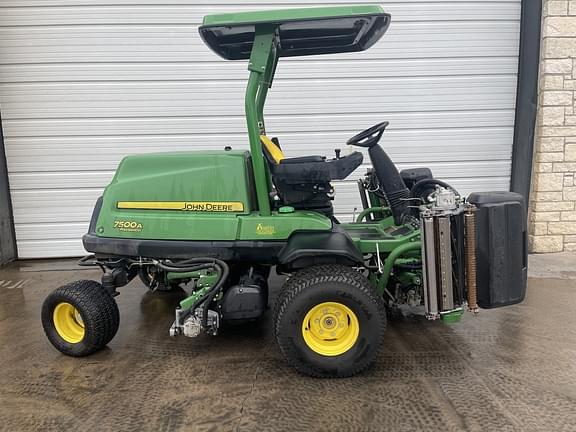 Image of John Deere 7500A equipment image 1