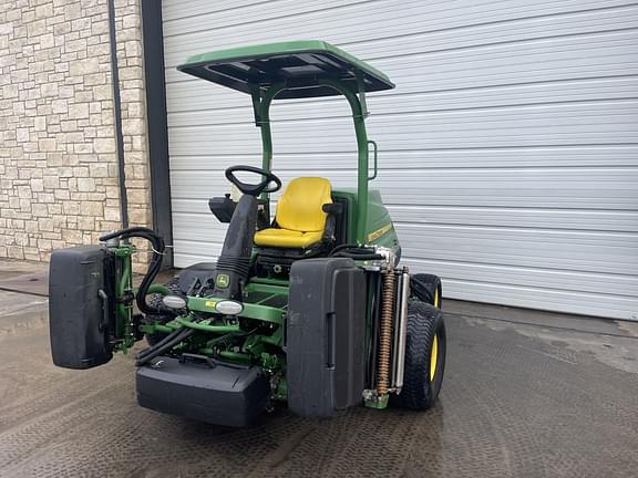 Image of John Deere 7500A equipment image 4