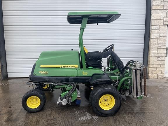 Image of John Deere 7500A equipment image 1