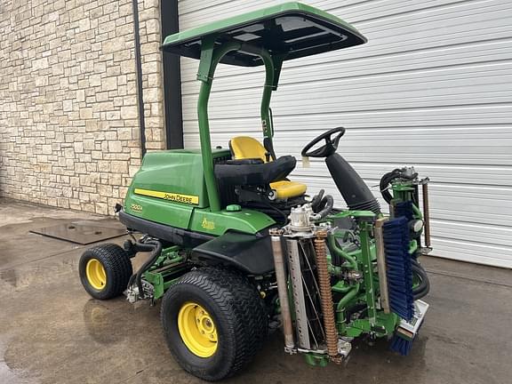 Image of John Deere 7500A equipment image 2