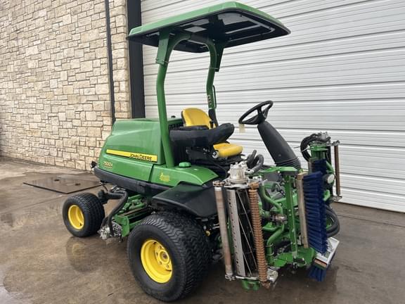 Image of John Deere 7500A equipment image 3