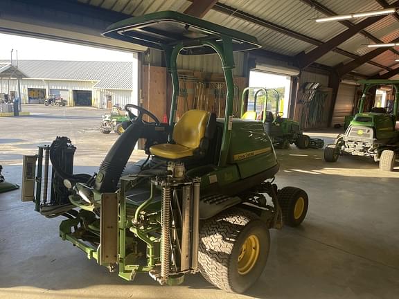 Image of John Deere 7500A equipment image 2