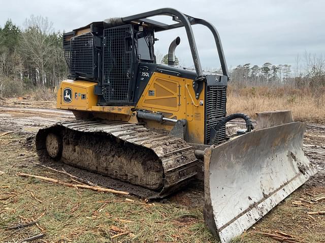 Image of John Deere 750L LGP equipment image 1