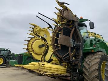 Main image John Deere 770
