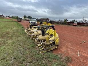 Main image John Deere 770 5