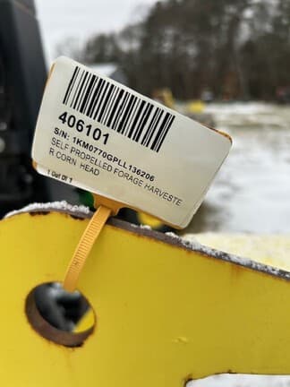 Image of John Deere 770 equipment image 1