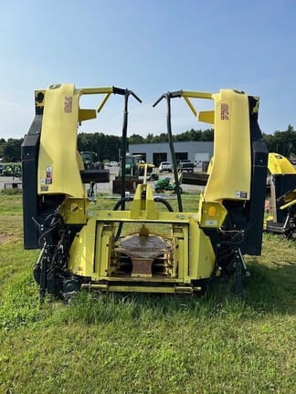 2020 John Deere 770 Equipment Image0