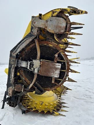 Image of John Deere 770 equipment image 1