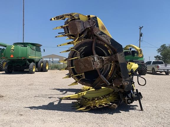 Image of John Deere 770 equipment image 1