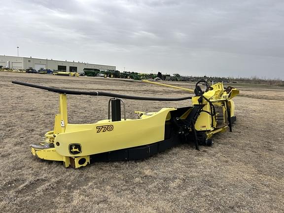 Image of John Deere 770 equipment image 3