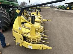 Image of John Deere 770 Primary image