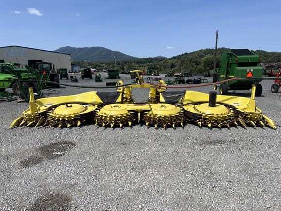 Main image John Deere 770