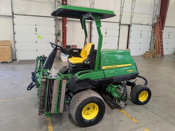 Image of John Deere 7700A Primary image