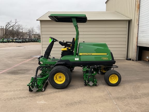 Main image John Deere 7700A