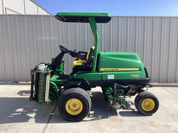 Main image John Deere 7700A