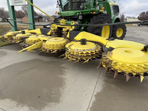 Image of John Deere 772 equipment image 1