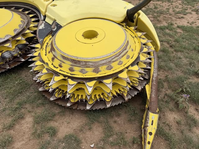 Image of John Deere 772 equipment image 1
