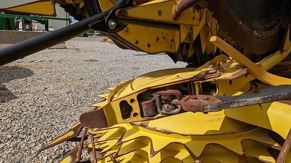 Thumbnail image John Deere 772 17