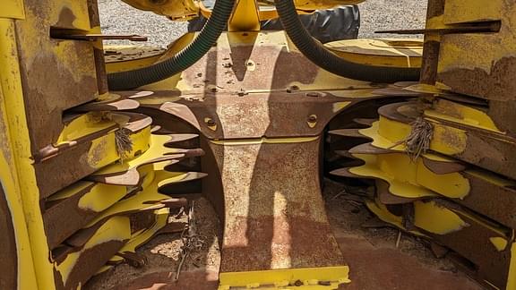 Thumbnail image John Deere 772 23