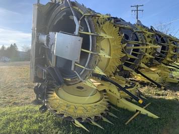 Main image John Deere 772