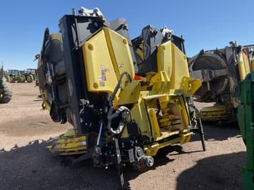 Main image John Deere 772