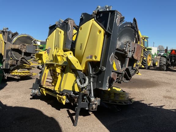 Image of John Deere 772 equipment image 1