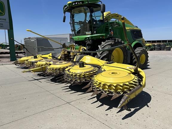 Image of John Deere 772 Primary image