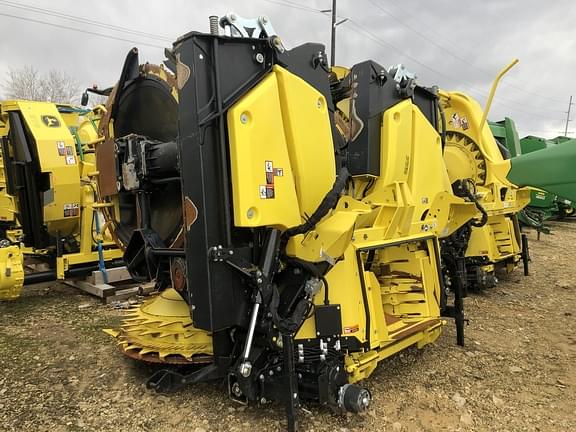 Image of John Deere 772 equipment image 1