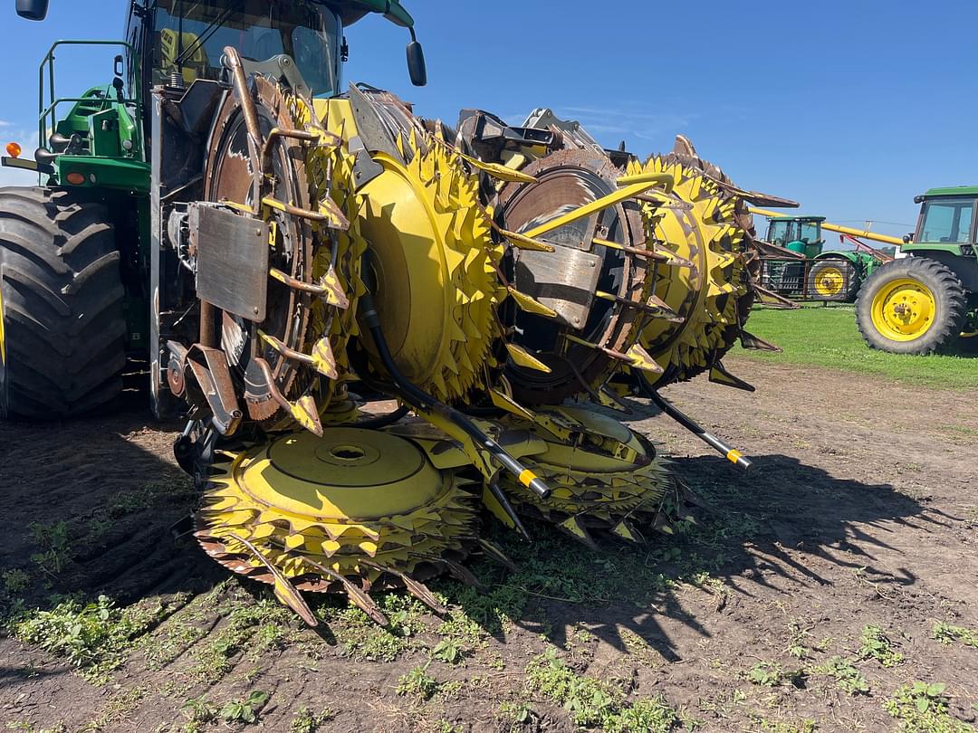 Image of John Deere 772 Primary image