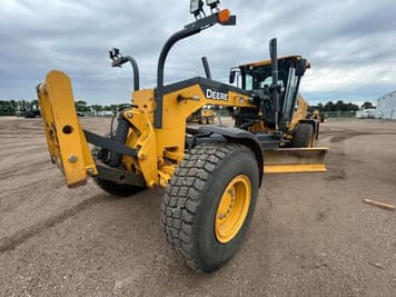 Main image John Deere 772G