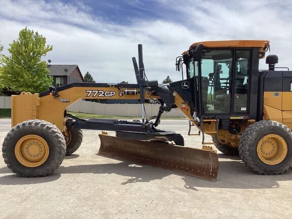 Image of John Deere 772GP equipment image 1