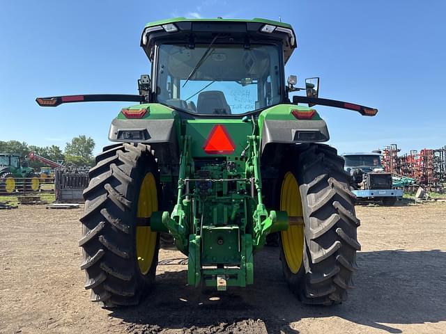 Image of John Deere 7R 210 equipment image 3