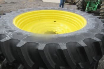 Image of John Deere 7R 210 equipment image 4