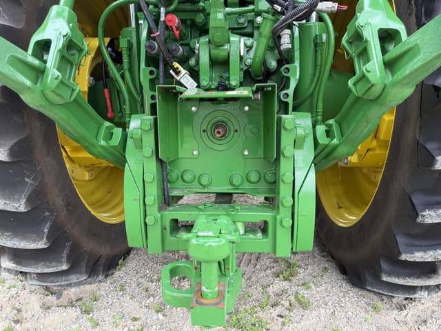 Image of John Deere 7R 210 equipment image 3