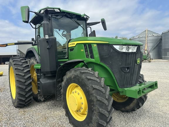 Image of John Deere 7R 230 equipment image 1
